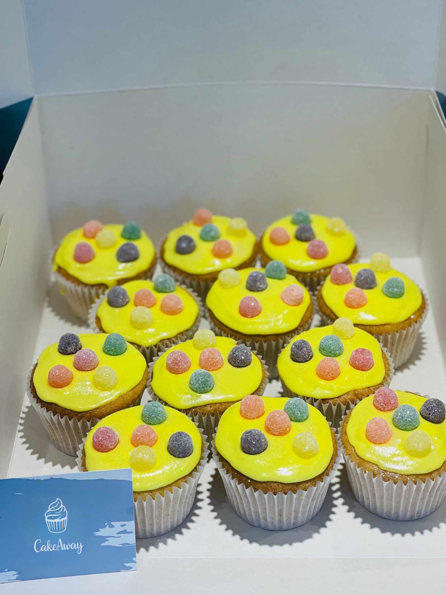 Vanilla Sweetie Cupcakes - 12 Cupcakes