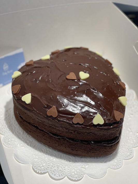 Chocolate Fudge Heart Cake